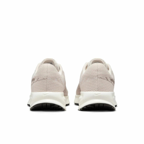 Champion Nike Running Dama Defy Orewood BRN S/C