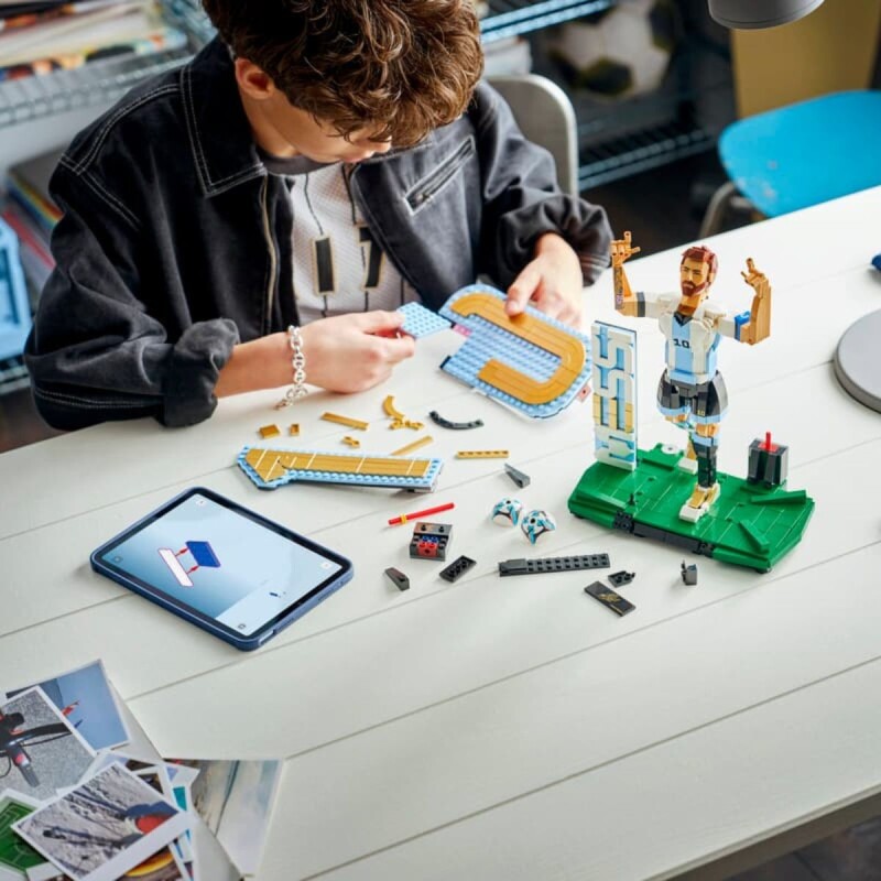 Lego Mundial 2026 Leyenda del futbol: Lionel Messi 958 pcs 12+ Lego Mundial 2026 Leyenda Del Futbol: Lionel Messi 958 Pcs 12+