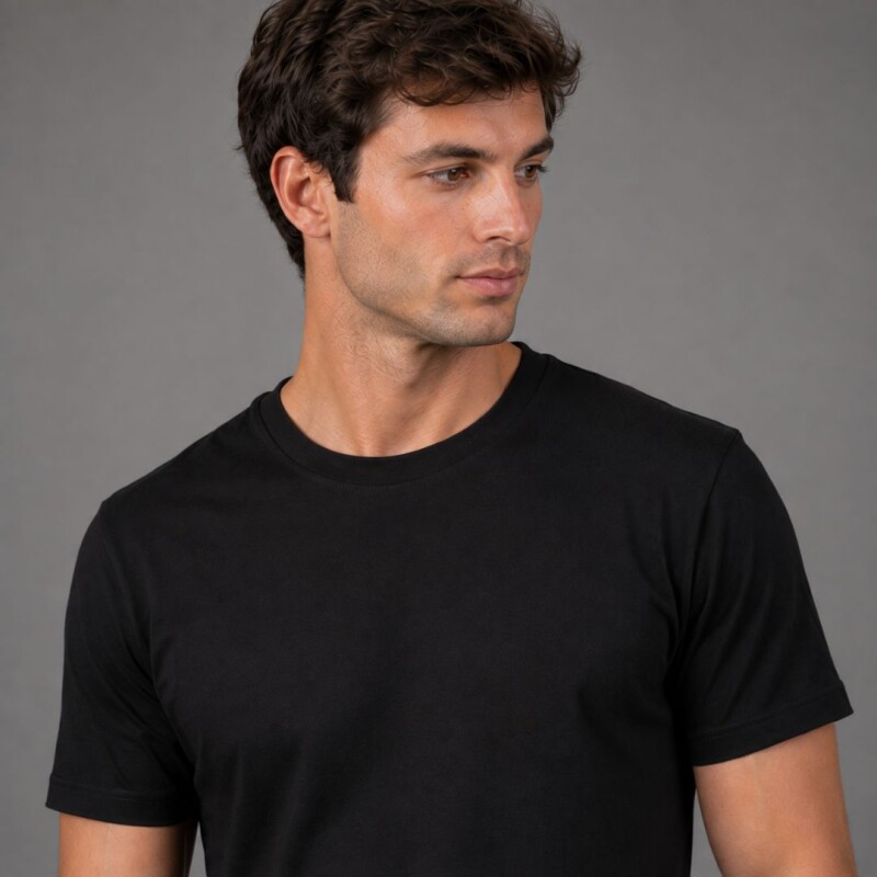 Remera básica Negra