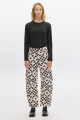 Jean Barrel Print Cloqué B/N