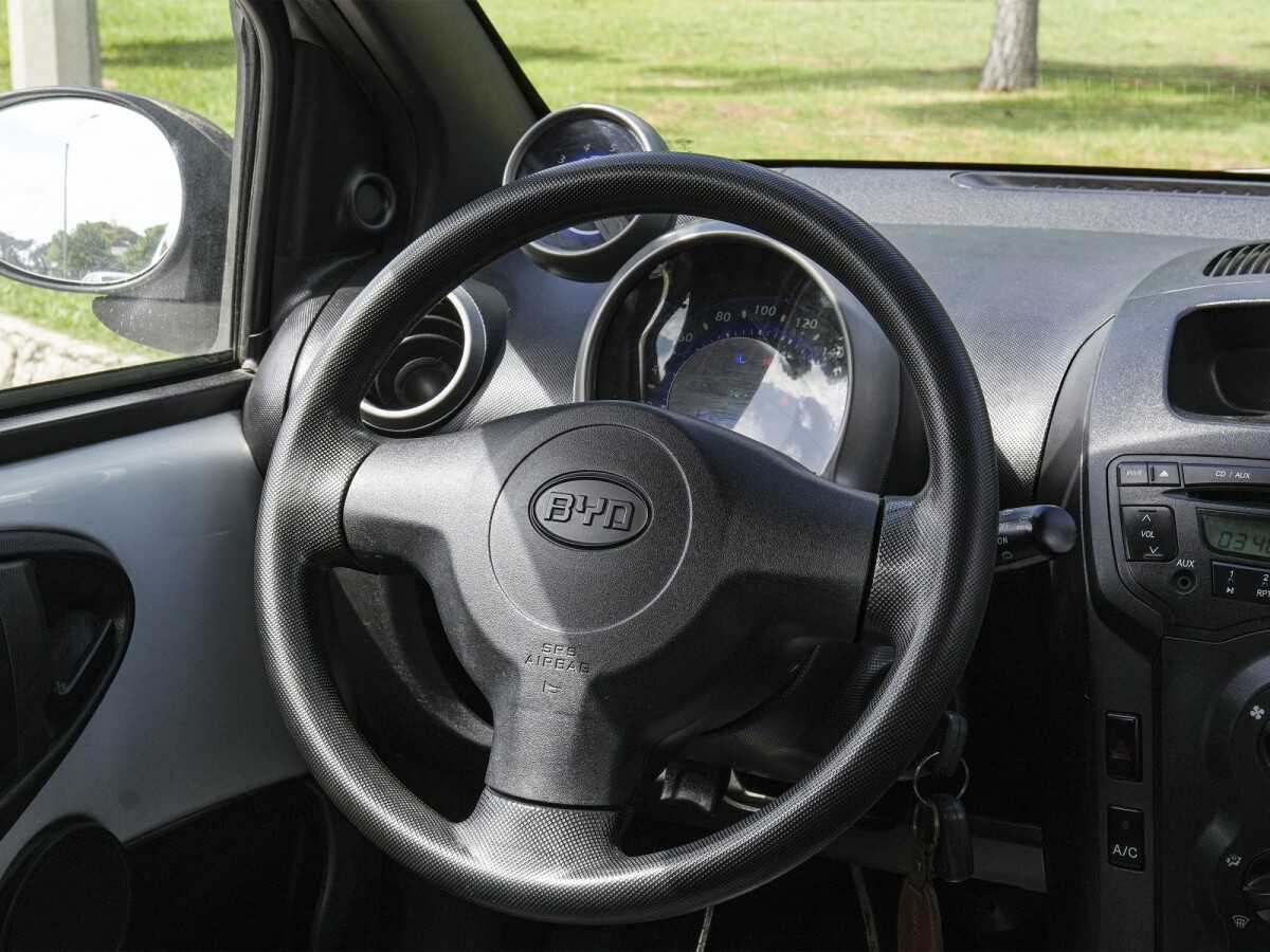 BYD F0 GLXI 1.0 Extra Full | Permuta / Financia BYD F0 GLXI 1.0 Extra Full | Permuta / Financia
