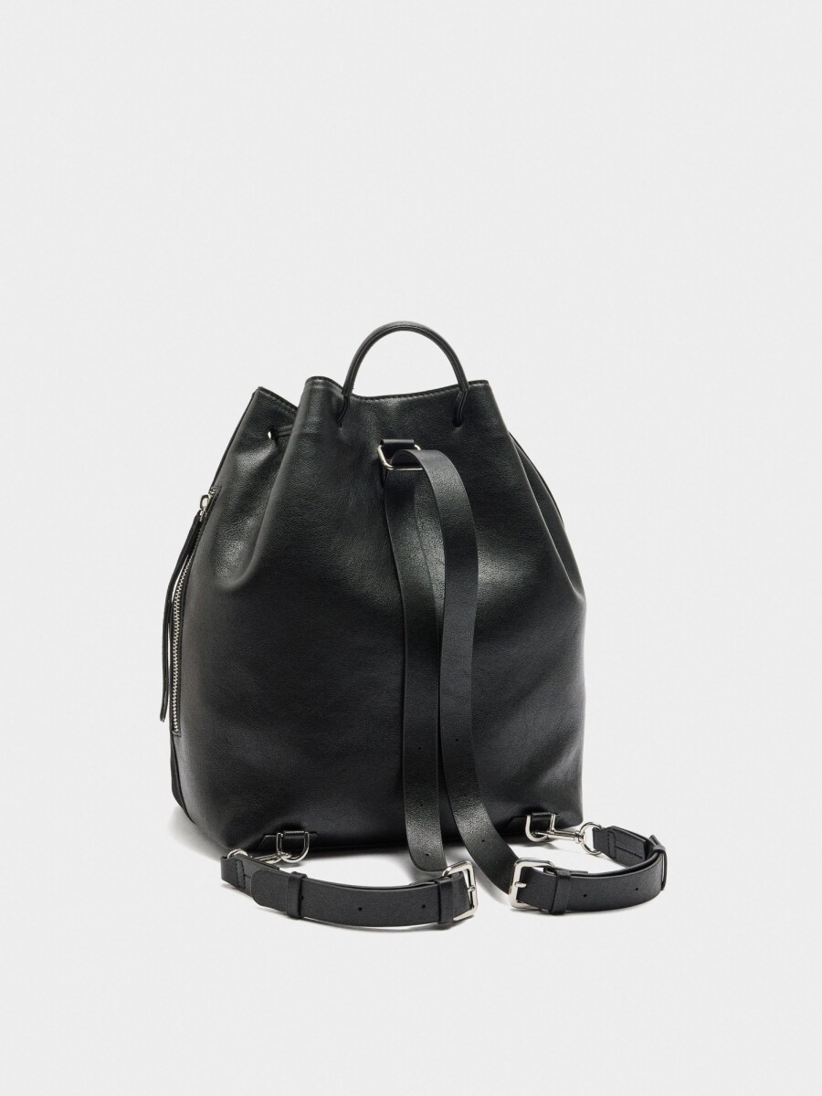 Mochila Con Piel negro