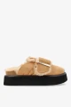 ZUECO CON PLATAFORMA Y PELO Beige