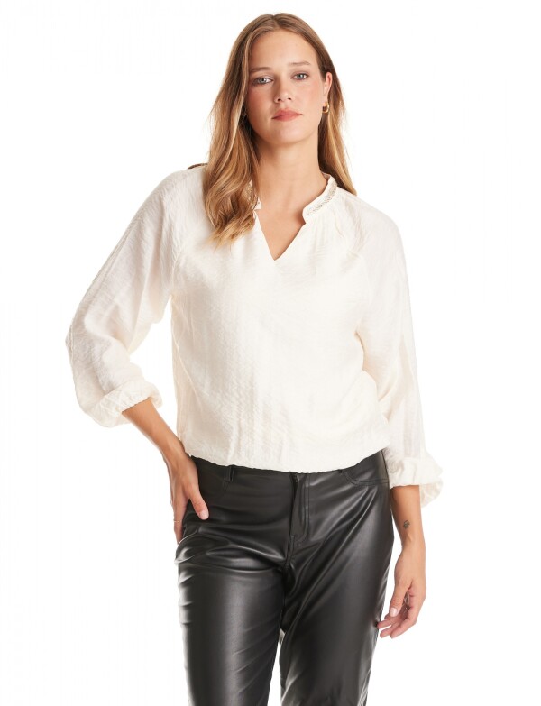 Blusa Saten Mostacillas CRUDO