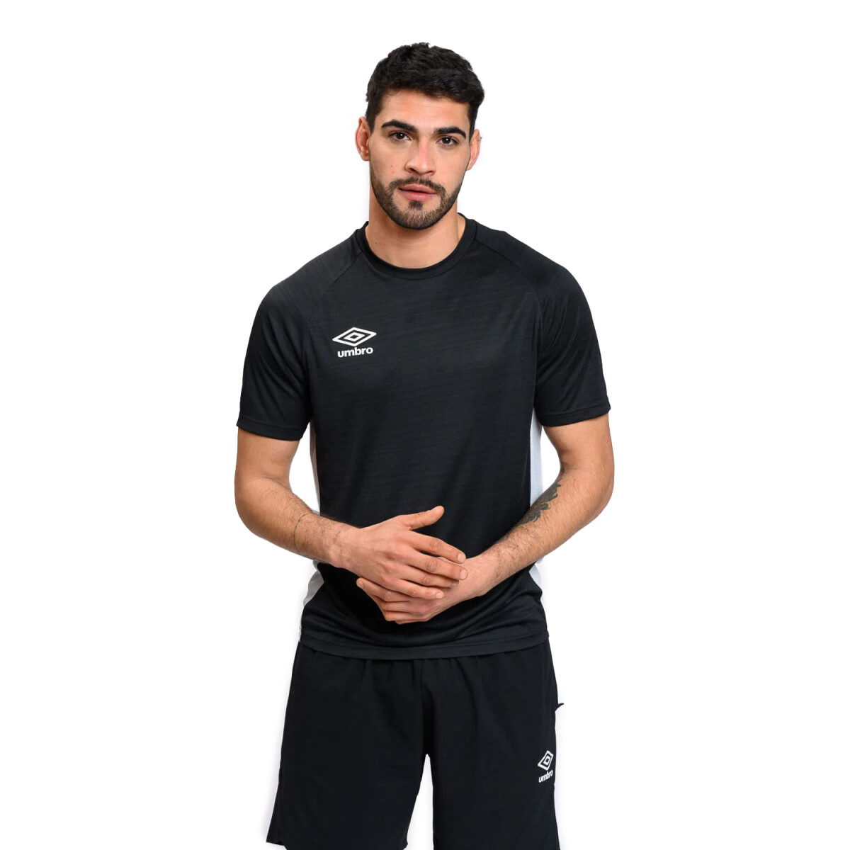 Remera de Hombre Umbro Triny - Negro - Gris 