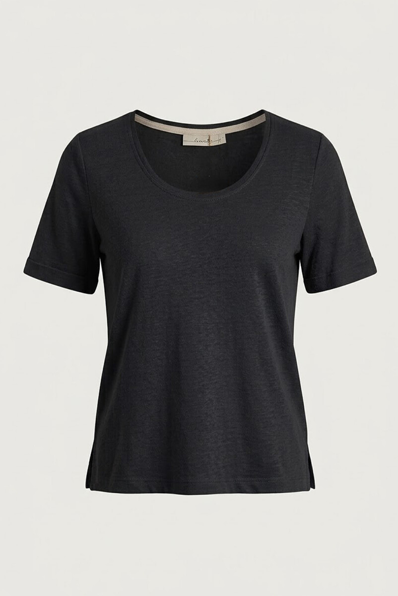 REMERA FLAMEE - NEGRO 