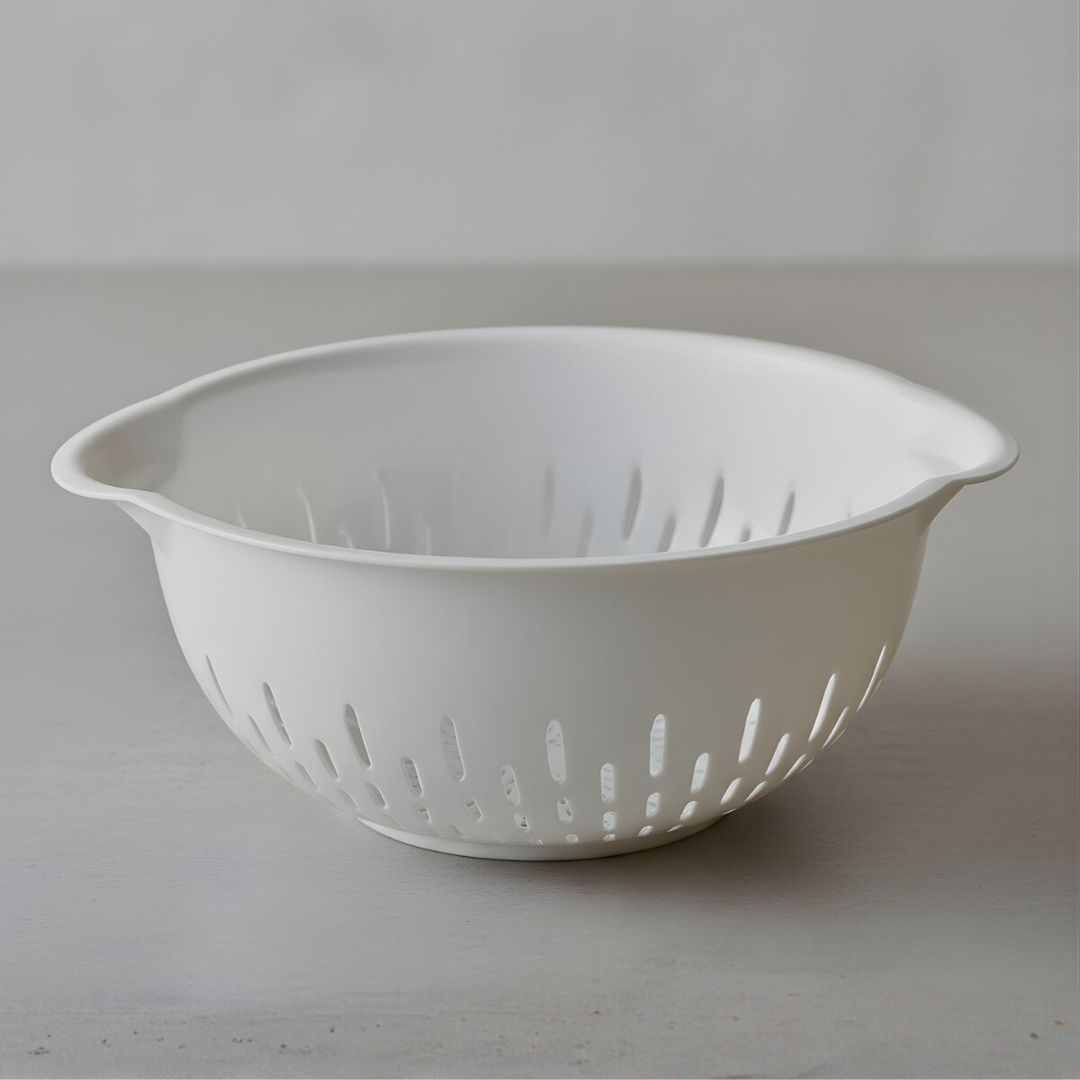 Colador de plástico con asas - BLANCO 