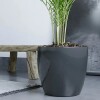 Macetero Premium N22 Negro 19.6cm Alto x 22 Diam Boca, 5,3 lts Macetero Premium N22 Negro 19.6cm Alto x 22 Diam Boca, 5,3 lts