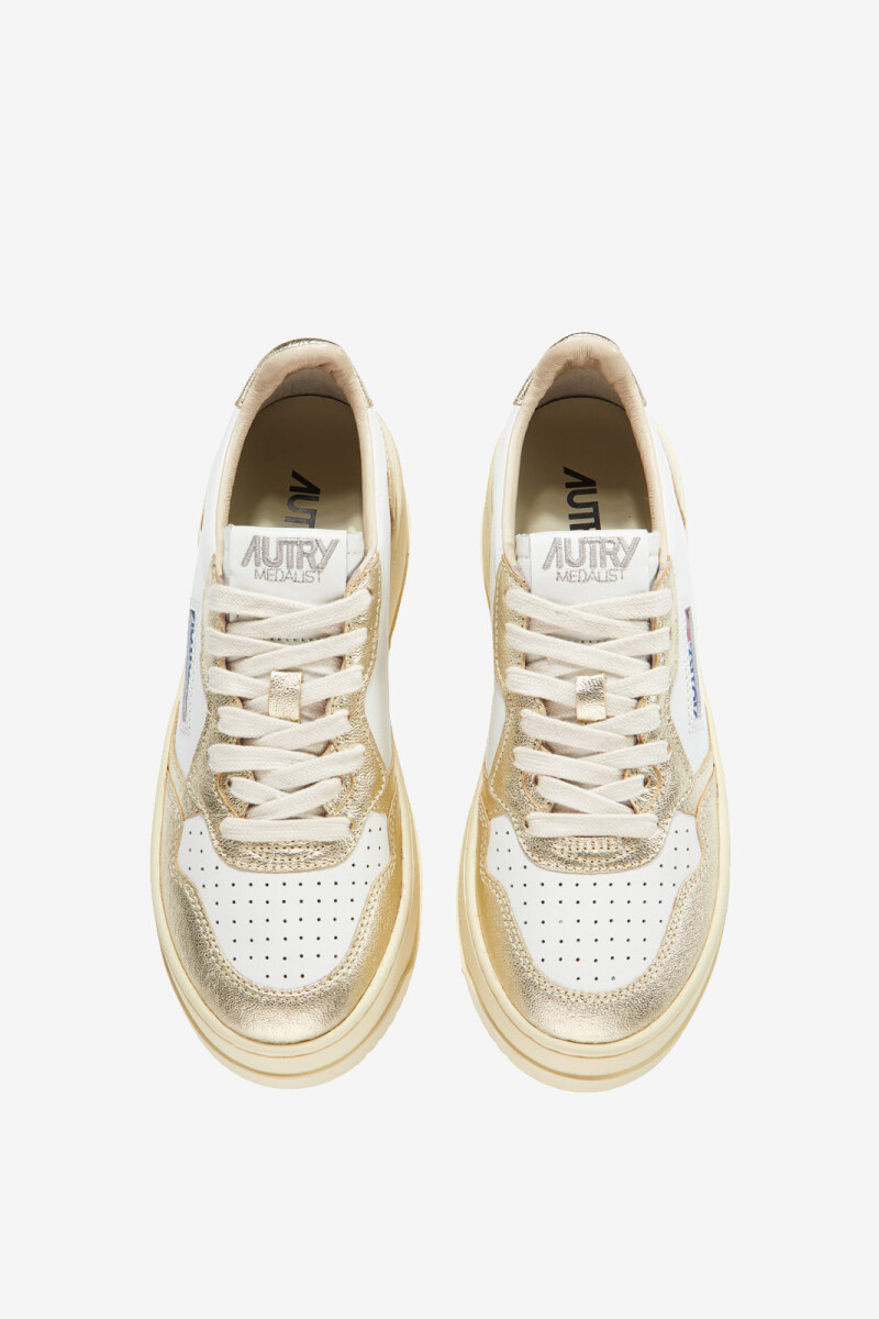 ZAPATILLA PLATFORM LOW Plata