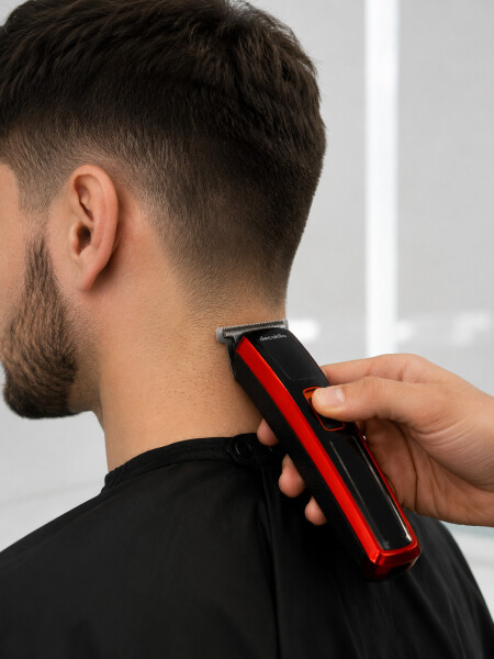 CORTADOR DE PELO Y BARBA NEGRO