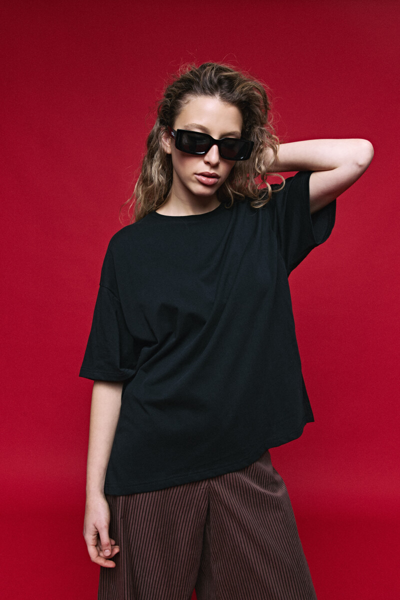 REMERA NARA Negro