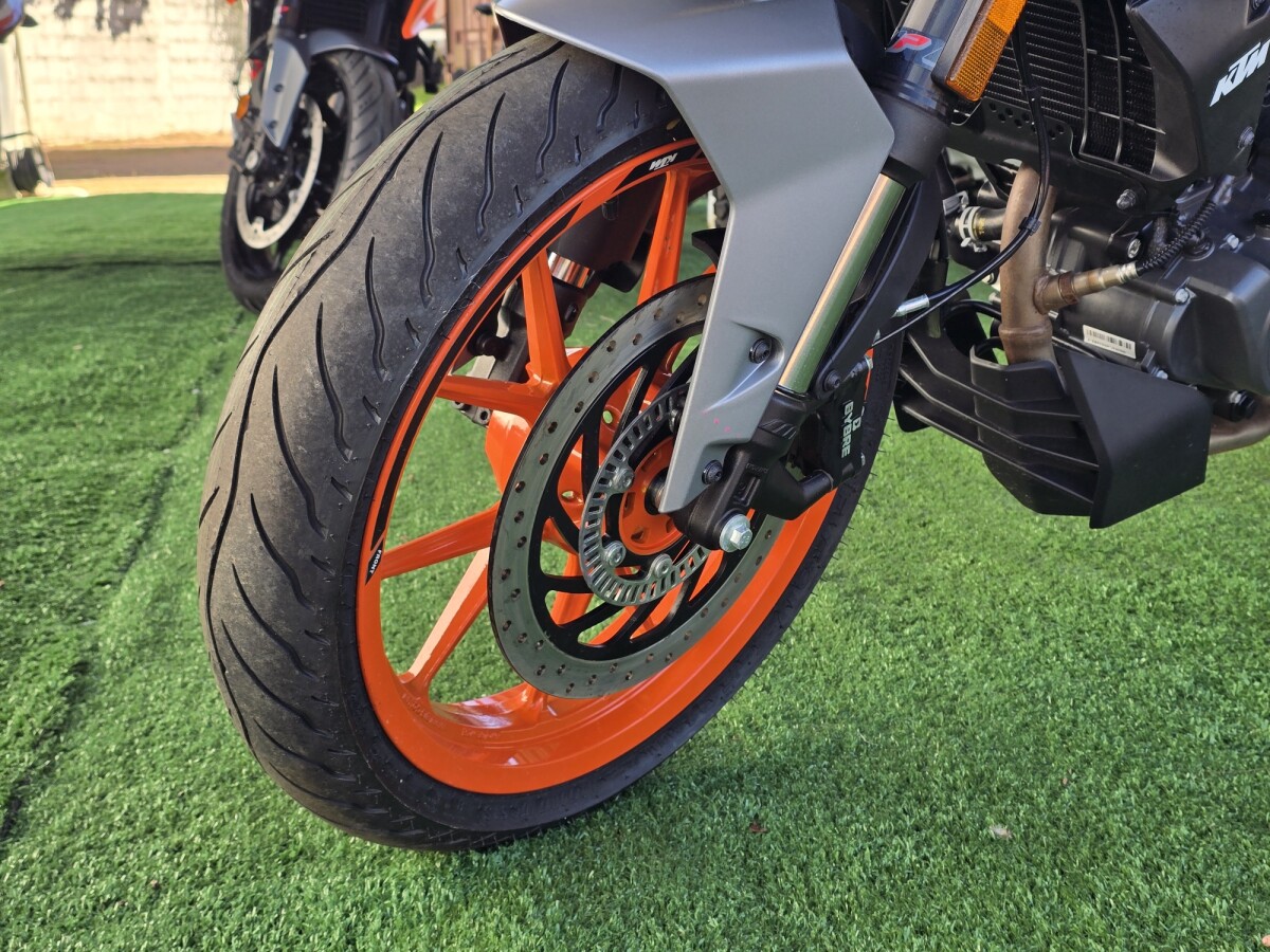 KTM Duke 200 0KM | Permuta / Financia KTM Duke 200 0KM | Permuta / Financia