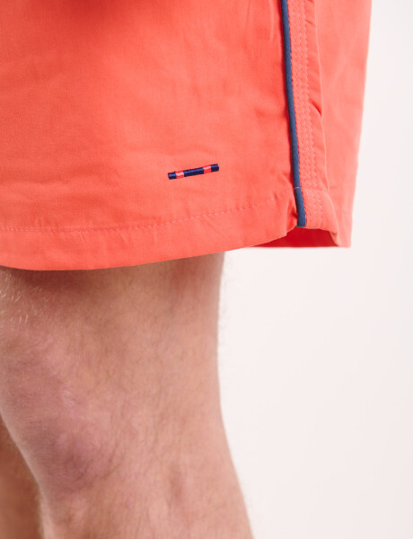 450626 SHORT HARRINGTON LABEL Naranja