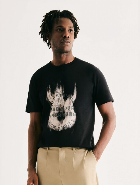 CAMISETAS MANGA CORTA CON ESTAMPA NEGRO