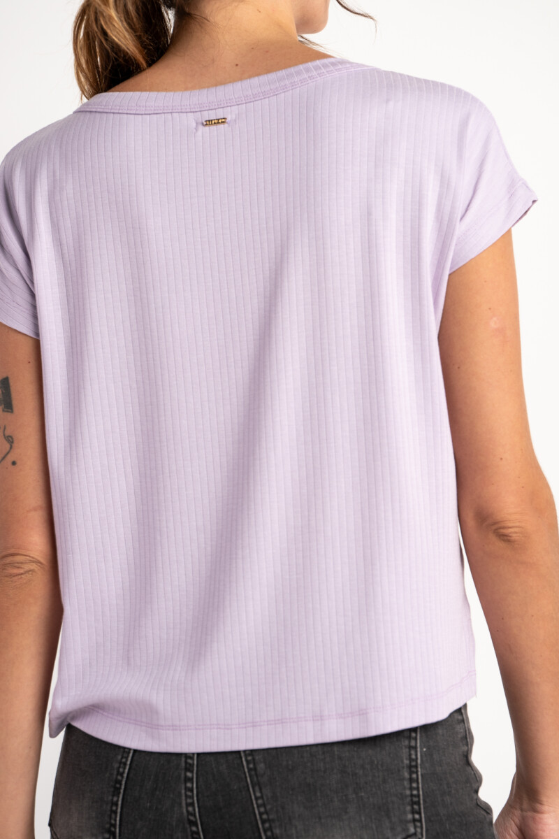 Remera Lila