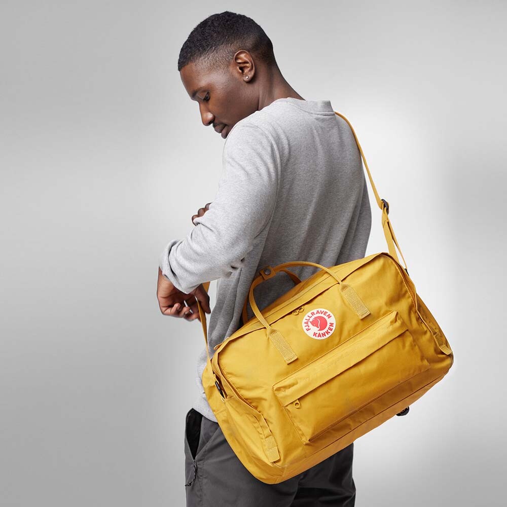 Maletín Fjallraven Kanken Weekender Unisex Black