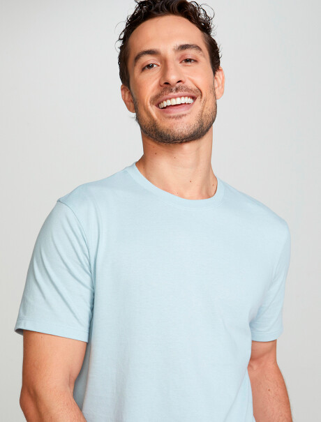 CAMISETA BÁSICA MANGA CORTA CELESTE