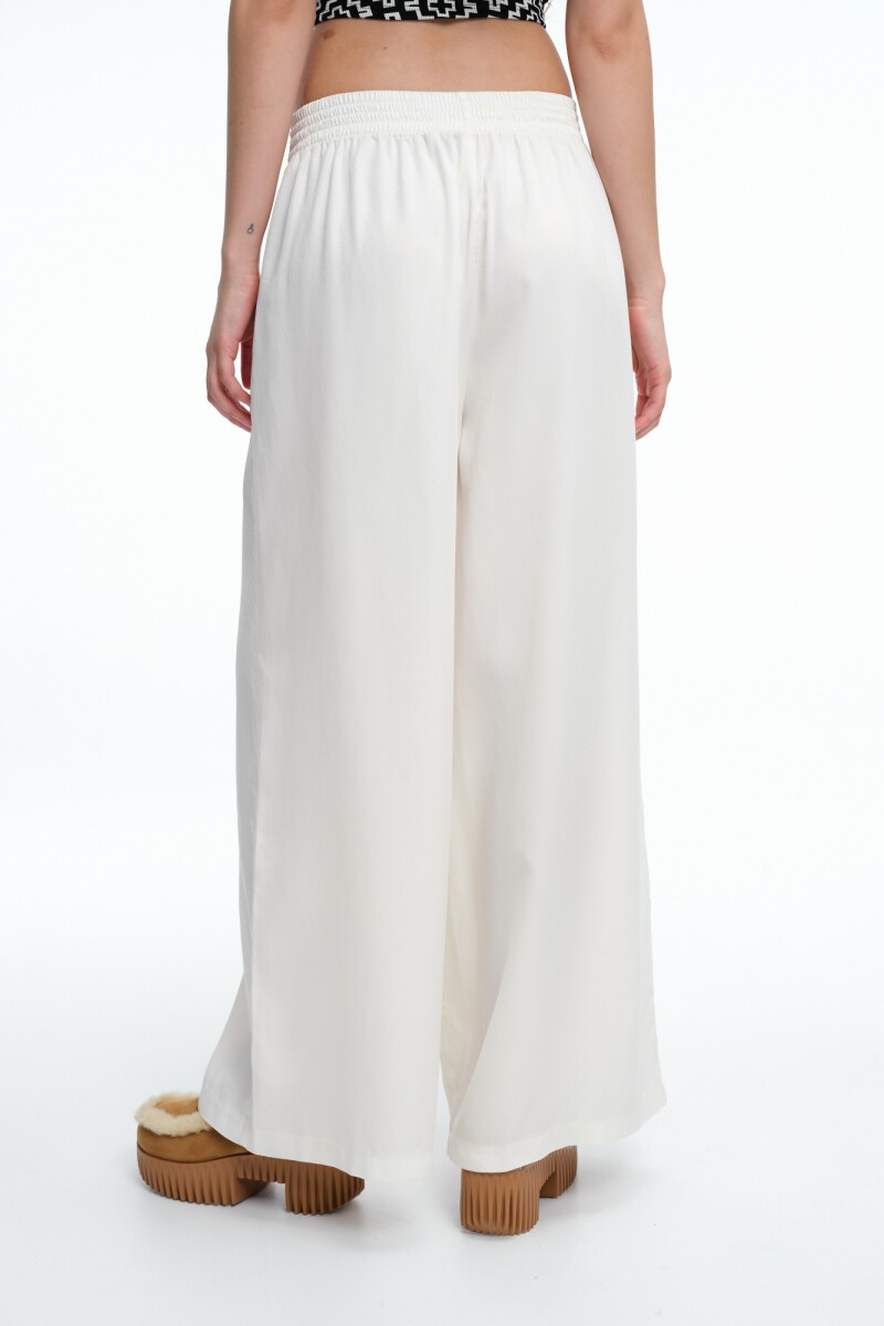 PANT RELAXED Crudo