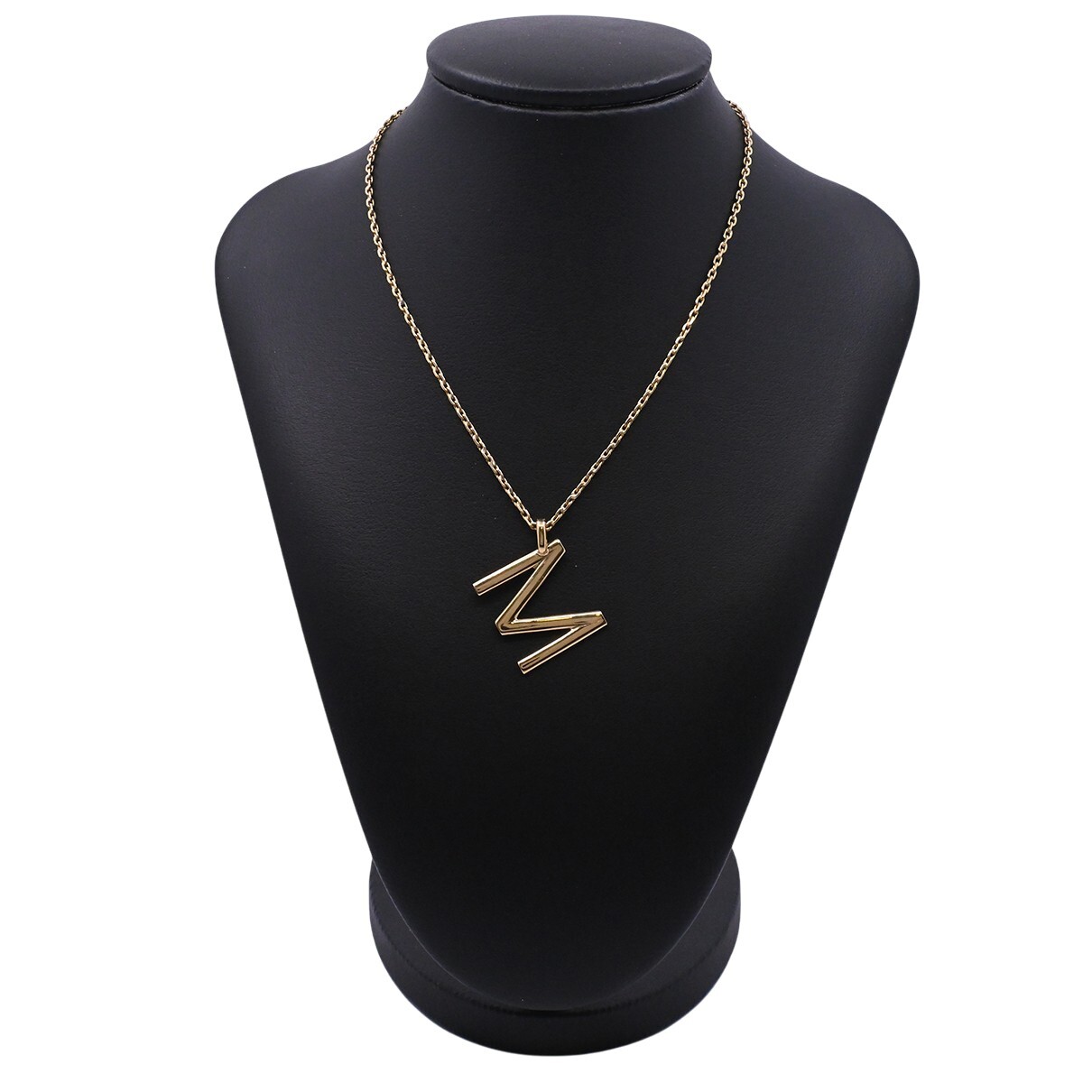 Inicial oro 18k letra M grande. 