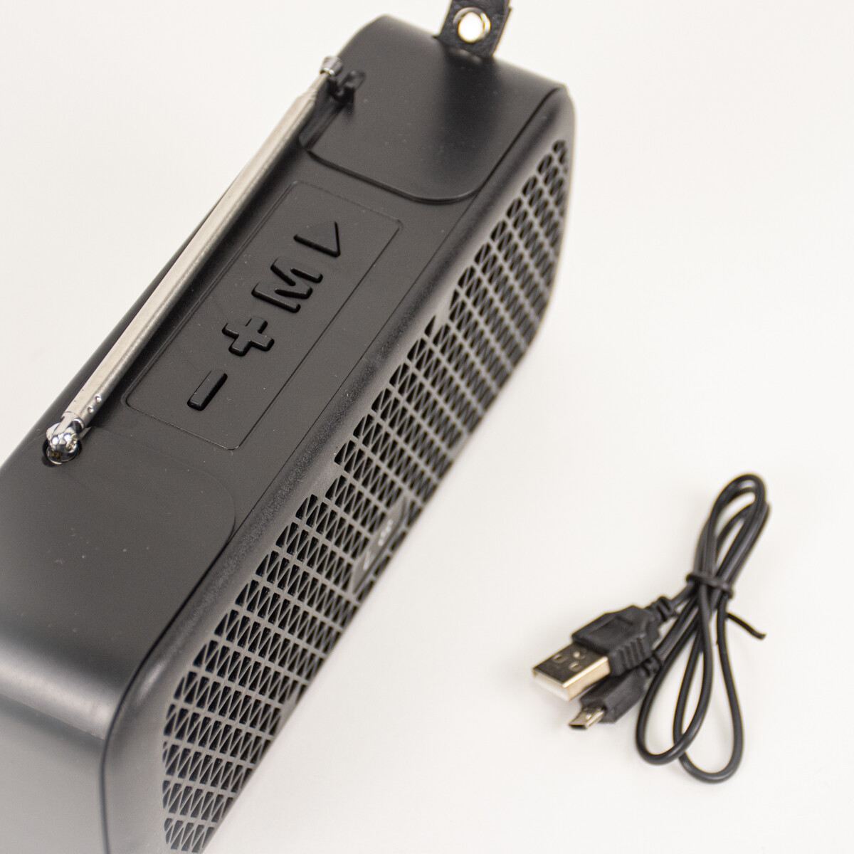 Parlante Rectangular Con Bluetooth Usb A Batería - Negro 