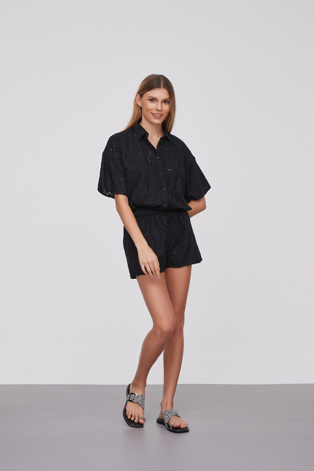 Short Tizzana Negro