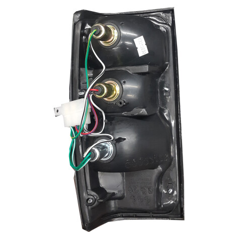 FAROL TOYOTA HILUX 84-87 DER.6 TORNILLOS VIEJO - FAROL TOYOTA HILUX 84-87 DER.6 TORNILLOS VIEJO -