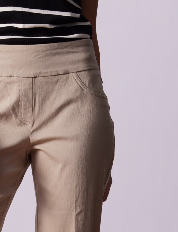 Capri Ruedo Calado BEIGE