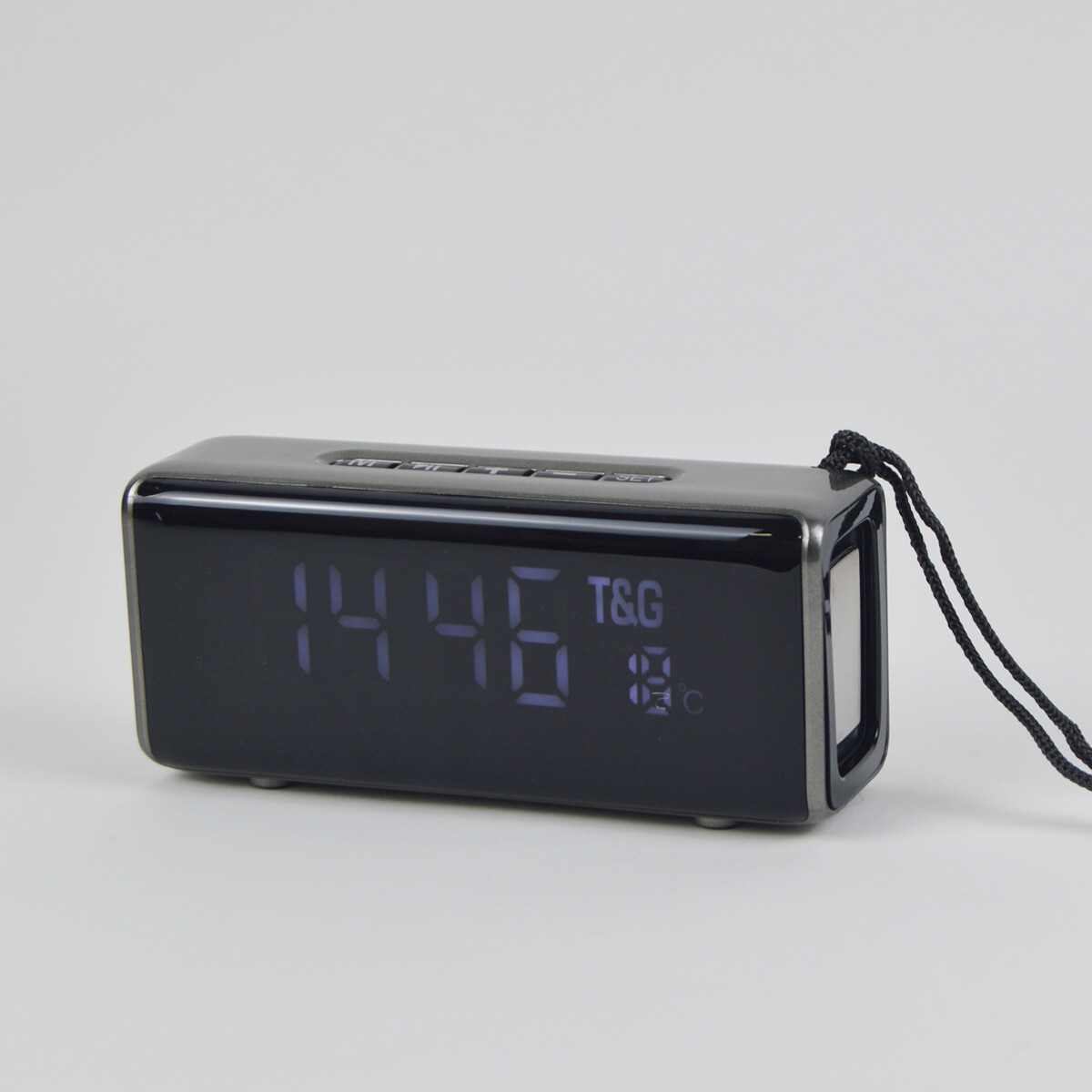 Reloj Despertador Y Parlante Bluetooth Fm Usb Sd A Batería - Negro 