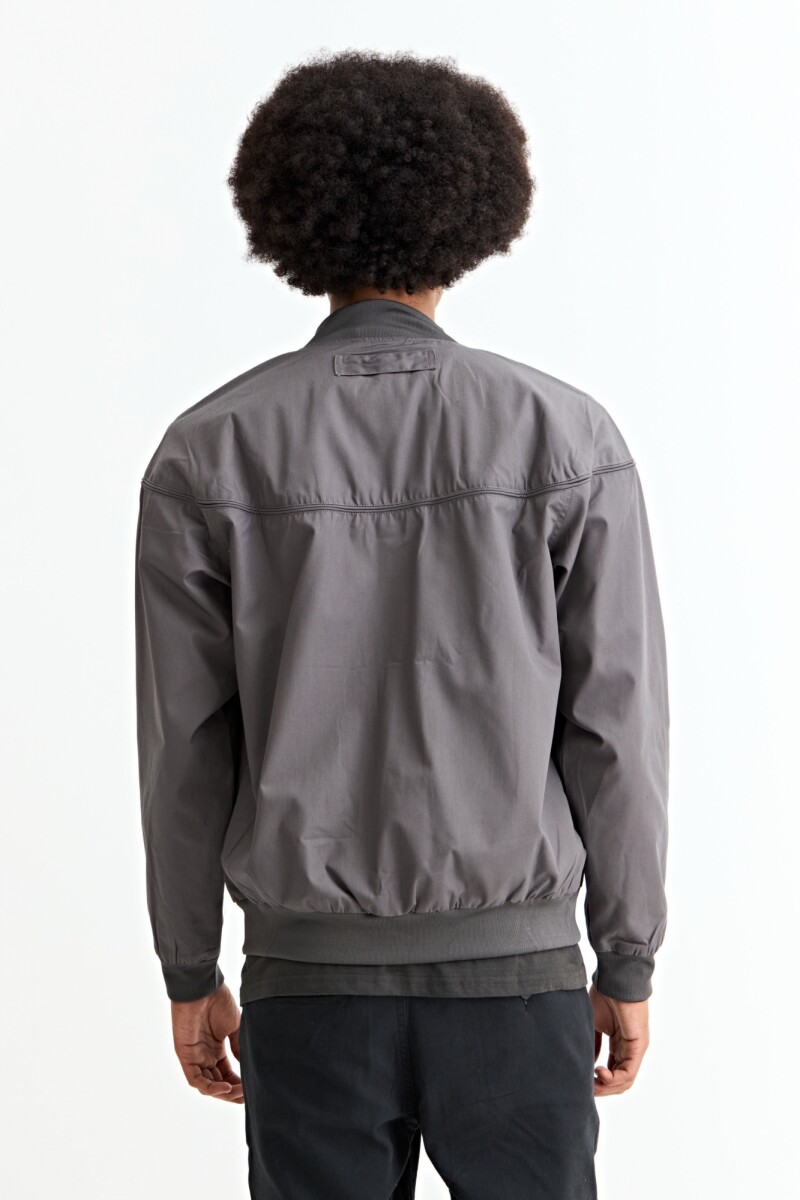 Campera bomber de nylon GRIS