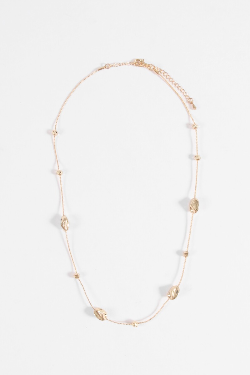 Collar largo con cuentas dorado