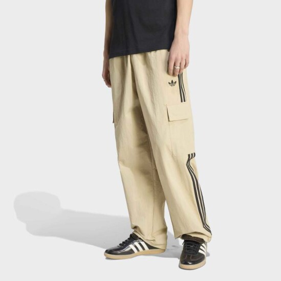 Pantalón Adidas Cargo Adicolor Classics 3 Rayas Beige