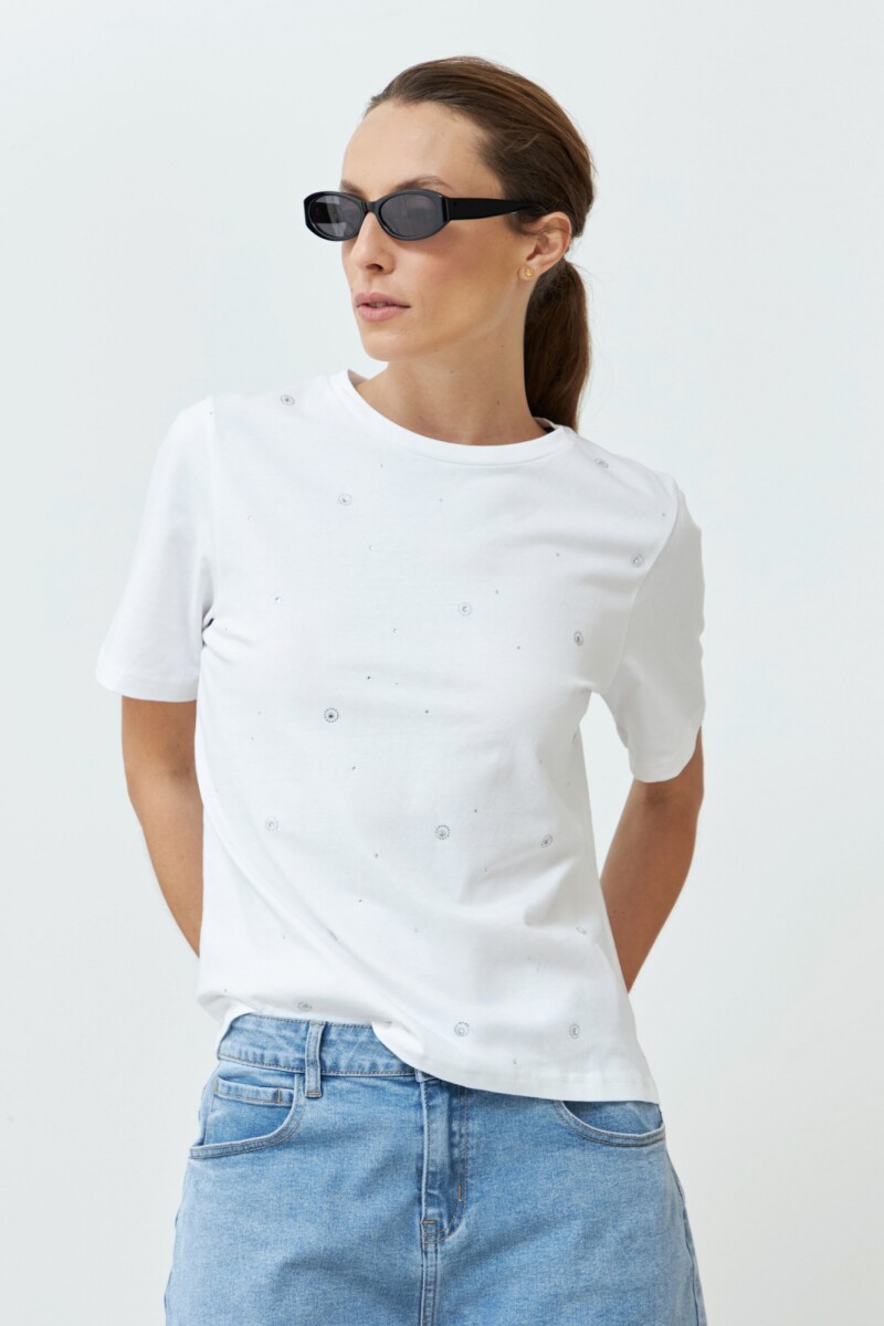 Remera con apliques blanco