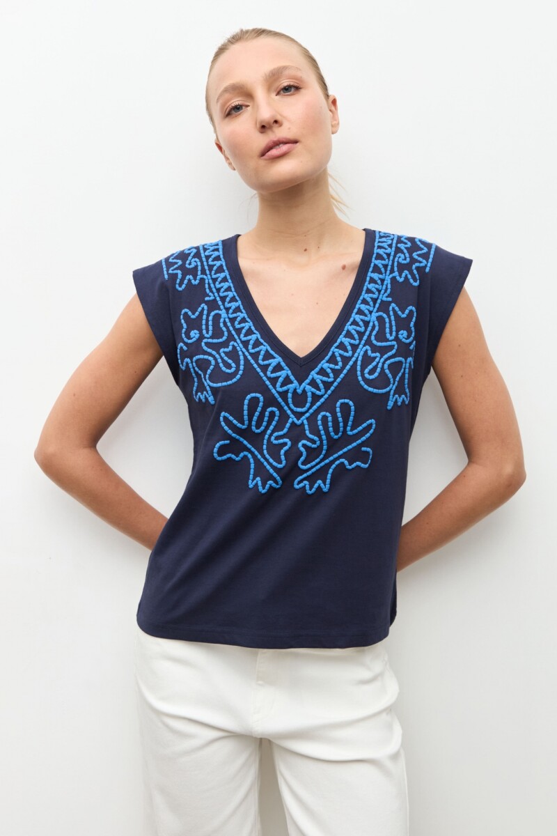 Remera puff print azul marino
