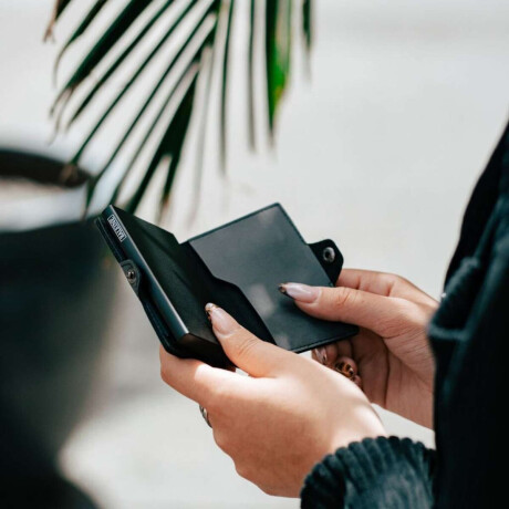 Billetera Baleine Kansas Space Negro