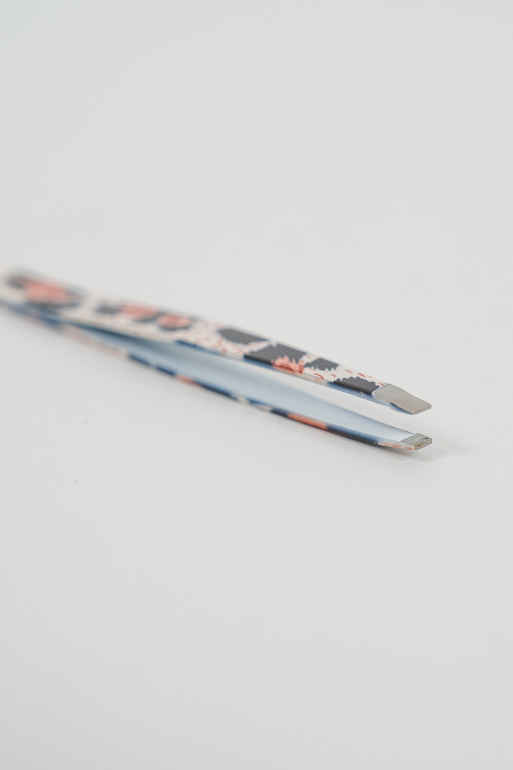 Pinza De Cejas Bati Estampado 3