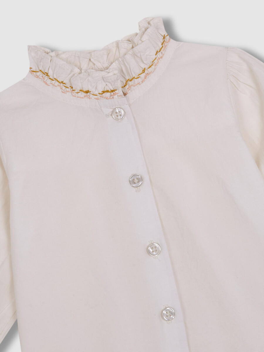 Blusa Con Smock Crudo