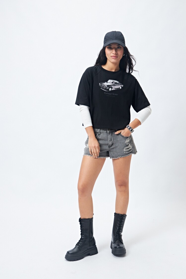 REMERA GEMS Negro