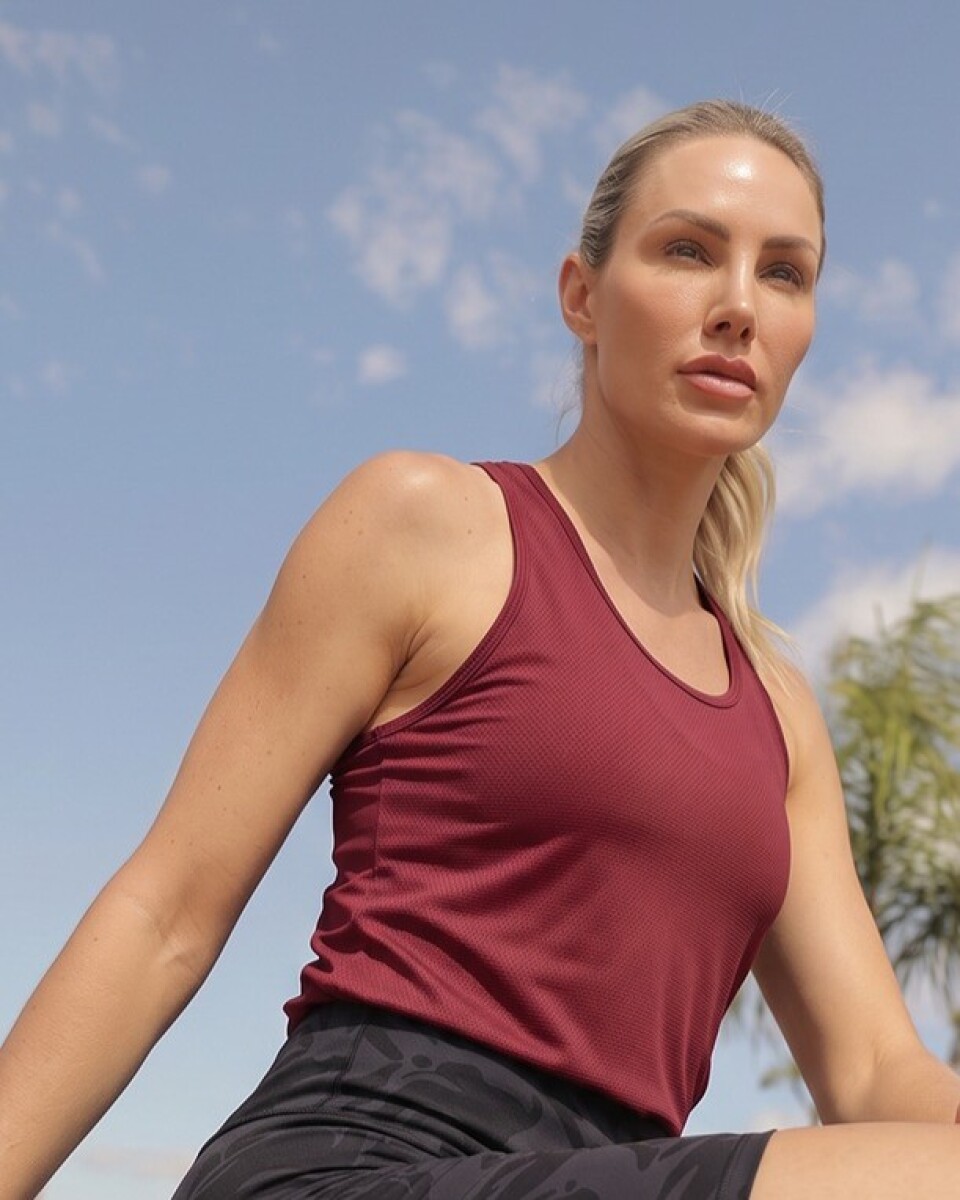 Musculosa de Microfibra. 