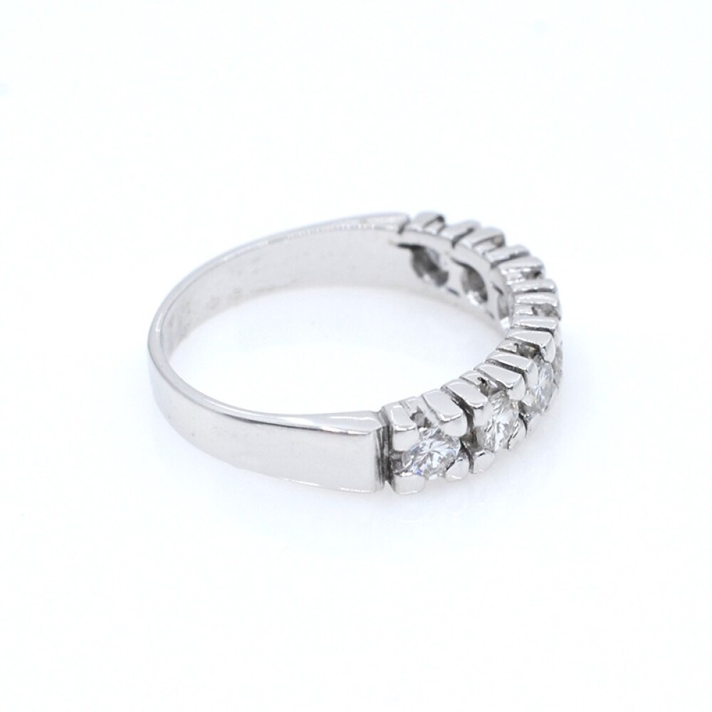 Anillo en oro 18k blanco con 7 brillantes Anillo en oro 18k blanco con 7 brillantes