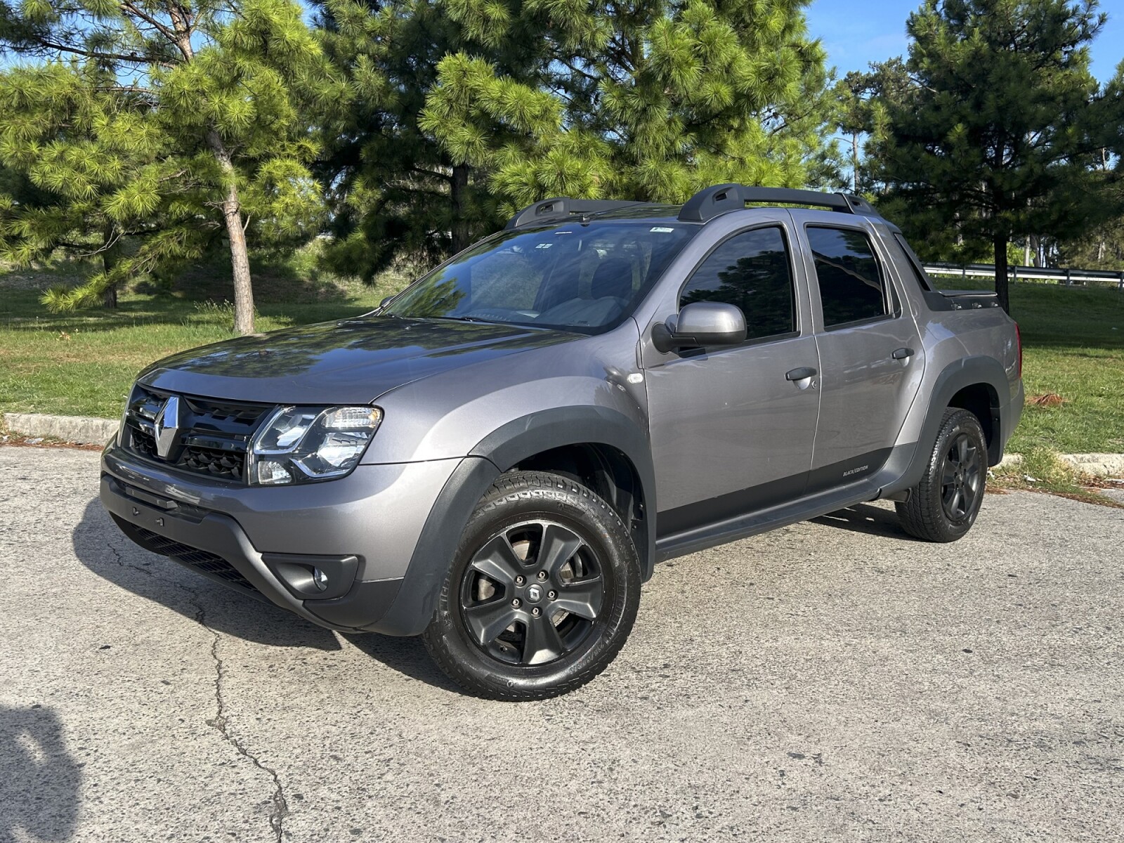 Renault Oroch Dynamique 1.6 Black Edition 