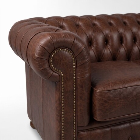 Sofá Chesterfield Novo - Cuero Básico - 2 cuerpos New Brown - (Preventa)