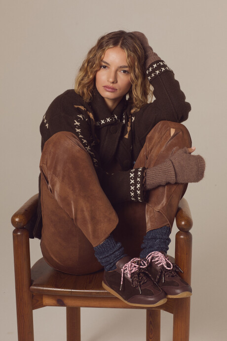 Zapatilla Gigi Chocolate