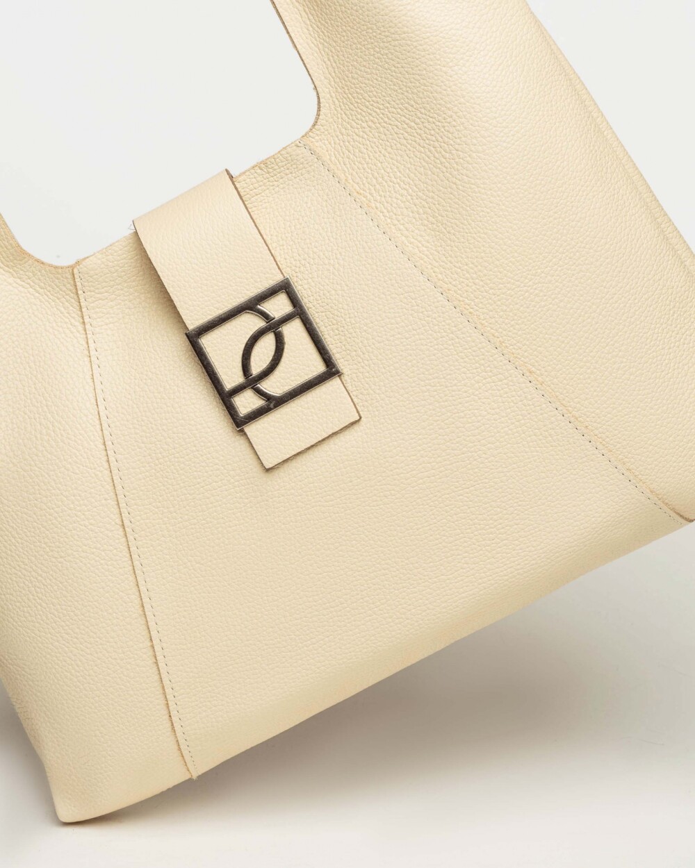 Bolso Signature en cuero graneado Natural