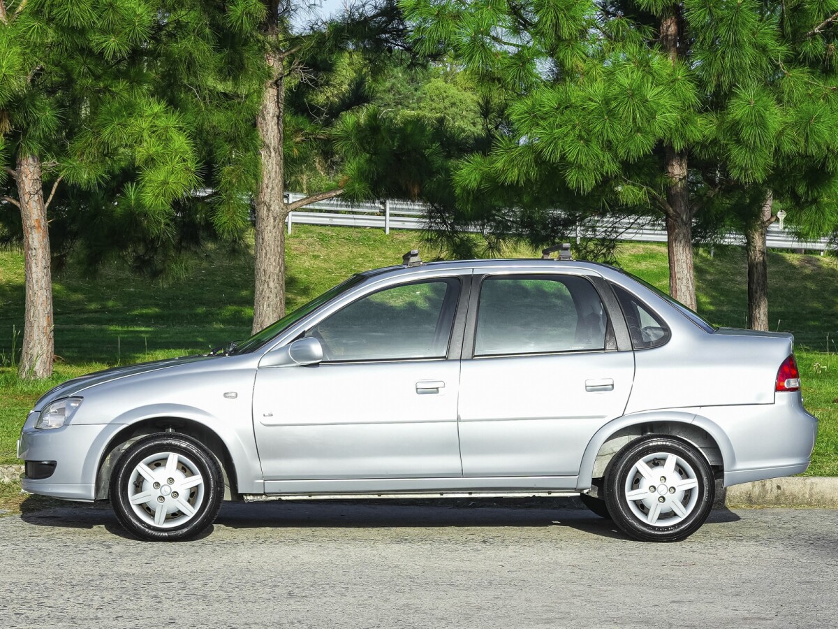 Chevrolet Corsa Classic Base 1.4 | Permuta / Financia Chevrolet Corsa Classic Base 1.4 | Permuta / Financia
