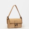 Cartera al hombro Signature en cuero charol Camel