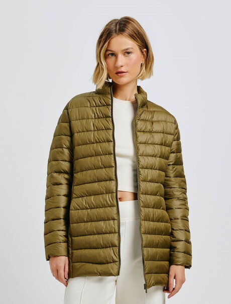 CAMPERA PUFFER CON BOLSILLOS VERDE