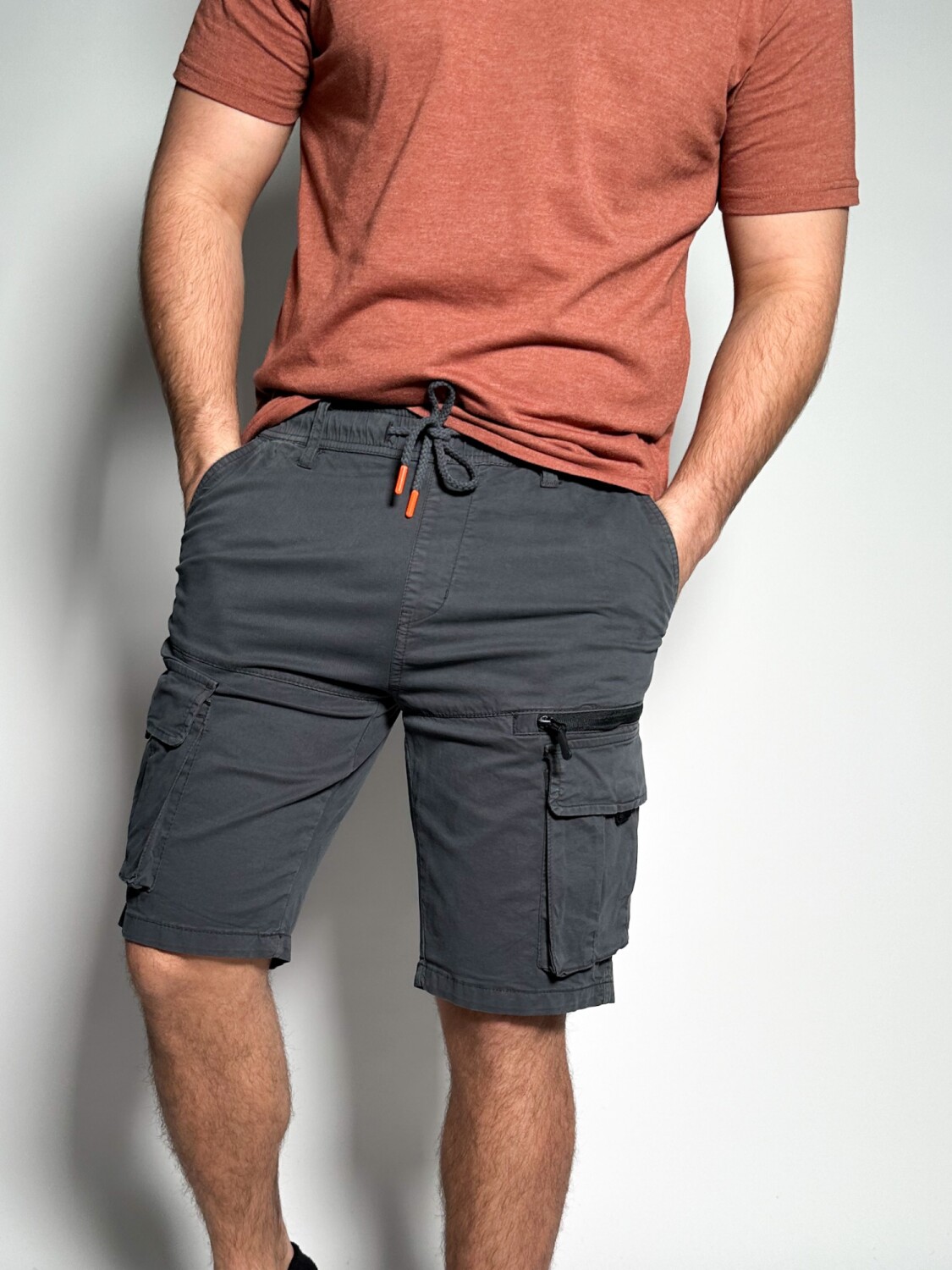 【BAON】25SS★ [BAONHAUS] Malpopu Banding Bermuda Cargo PT Banding Cargo Bermuda Shorts - Beige | ファッション通販