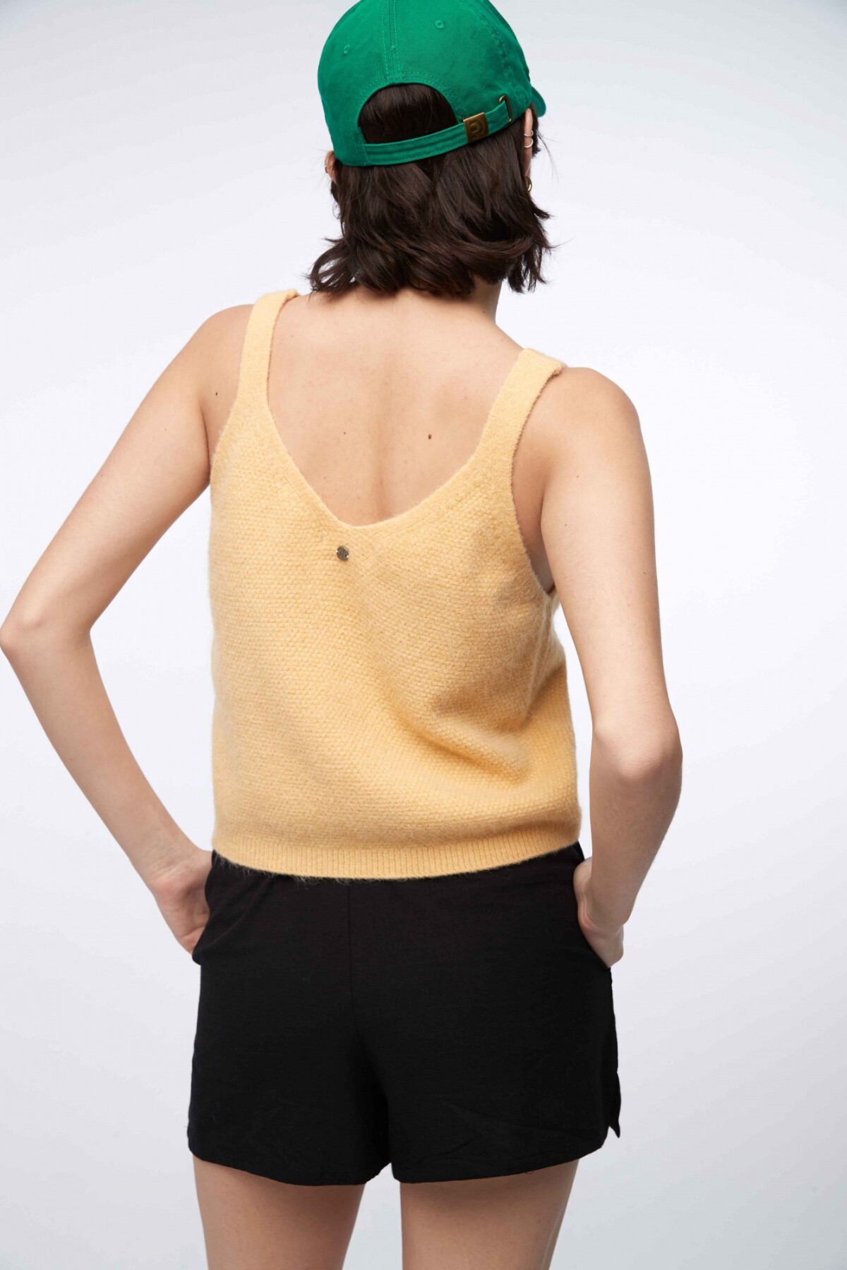 Top Sara Amarillo