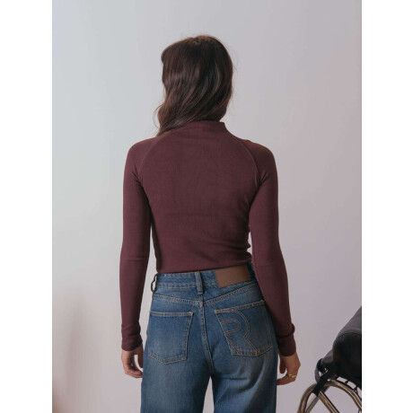 Camiseta Slim Brownie