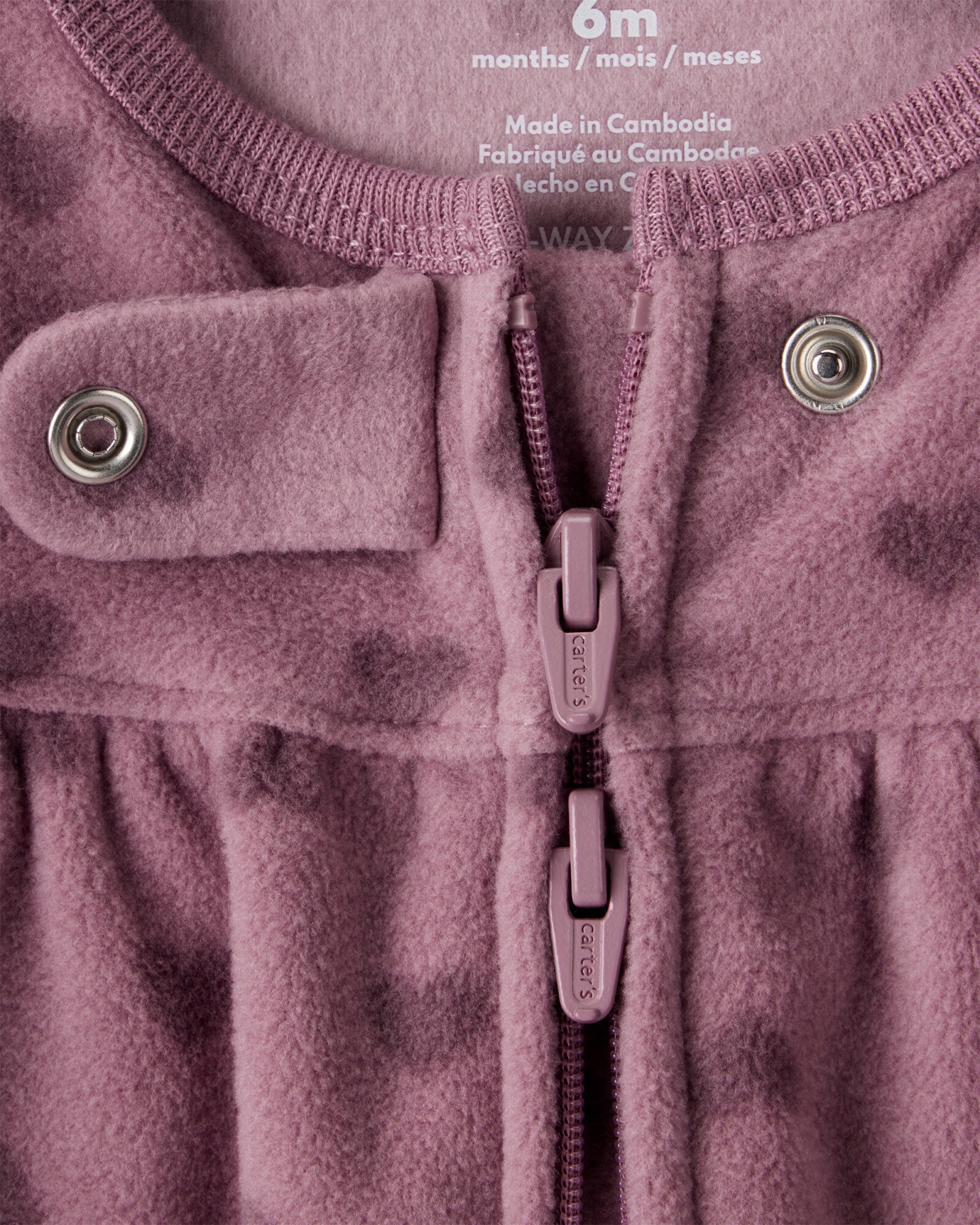 Pijama una pieza de micropolar, con pie, púrpura, diseño corazones Sin color